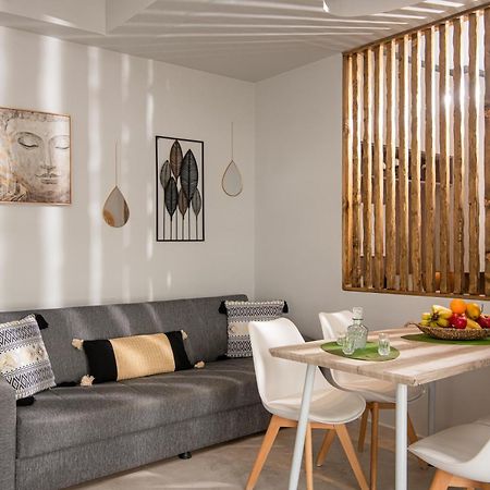 Stalida Natasha'S Studio Apartment מראה חיצוני תמונה
